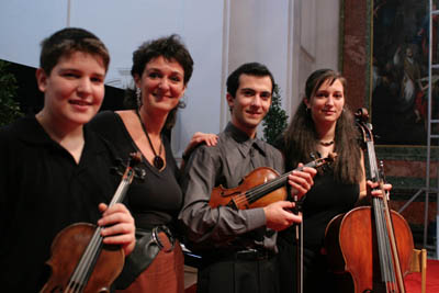 Nicole Coppey avec Haik Kazazyan, Timothe Coppey et Domitille Coppey