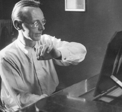 Corps, voix et instrument : la pdagogie de Carl Orff