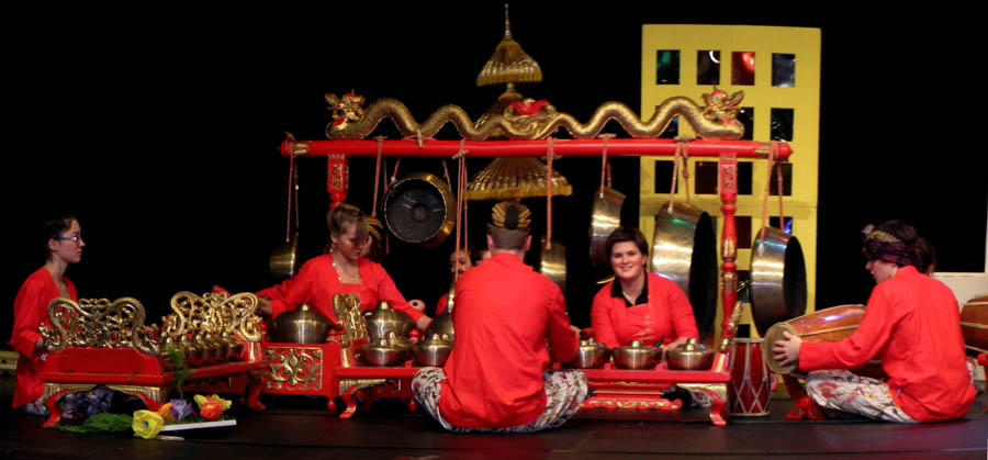 Groupe de musiciens de gamelan de 1-2-3-Musiques Sion